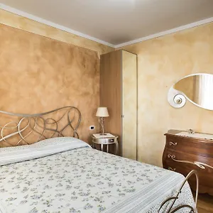 La Petite Maison Bed & Breakfast Puegnago del Garda